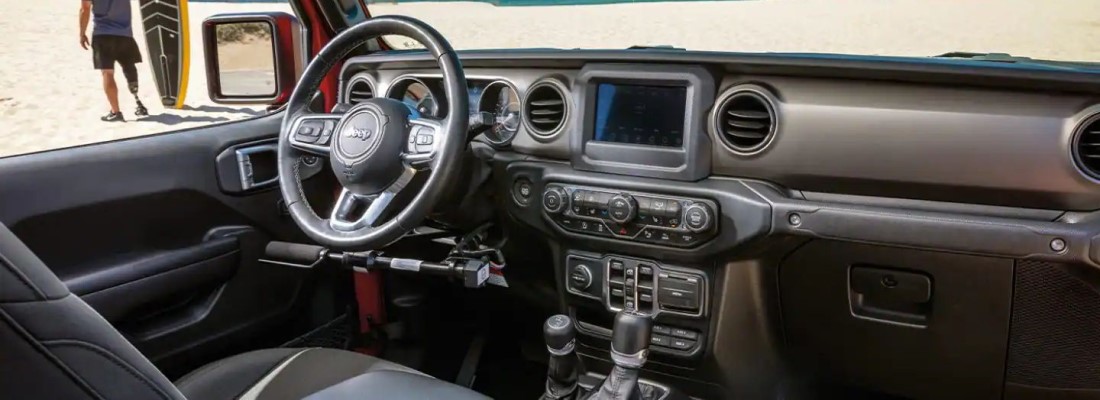 2022 Jeep Gladiator Interior