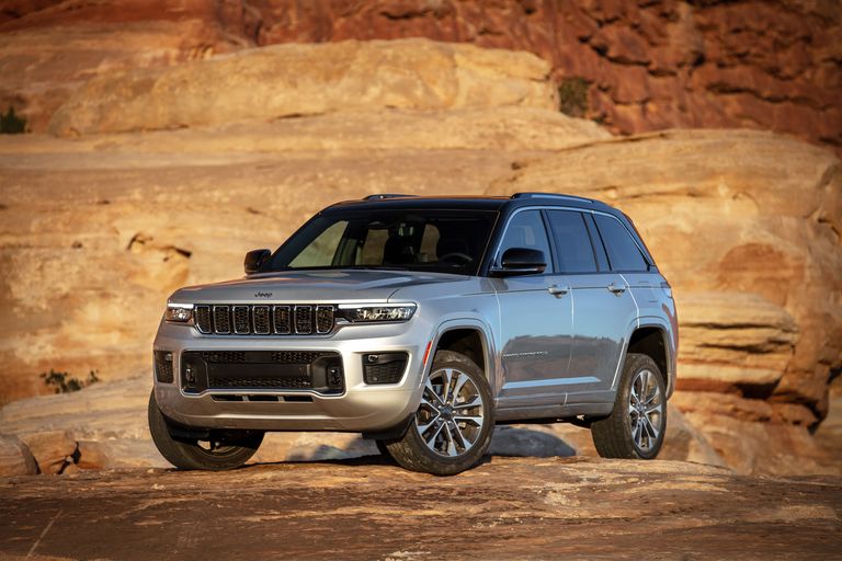 2022 Jeep Grand Cherokee Overland Trim and Features