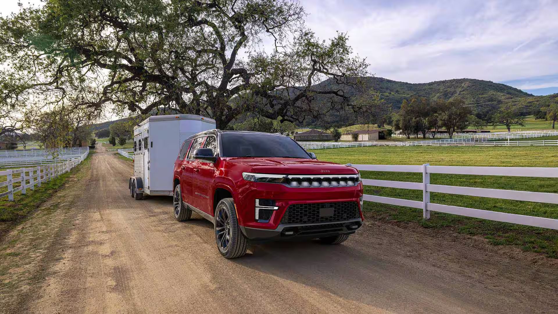 How much can the 2027 Grand Wagoneer tow?